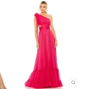 Mac Duggal Ruched Tiered Dress - Pink, Size 2, worn once